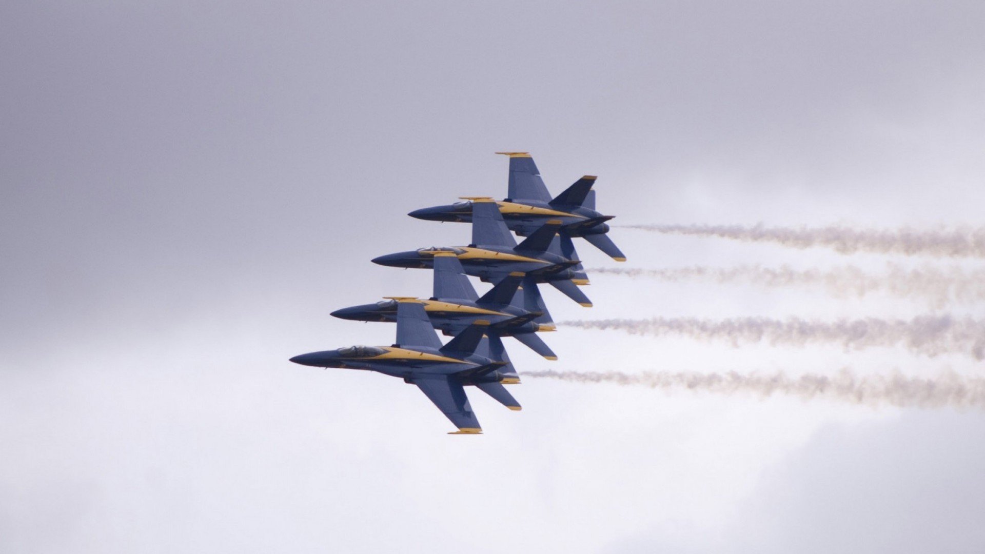 德甲精彩瞬间不断,关键扑救助球队扭转战局,德甲引援