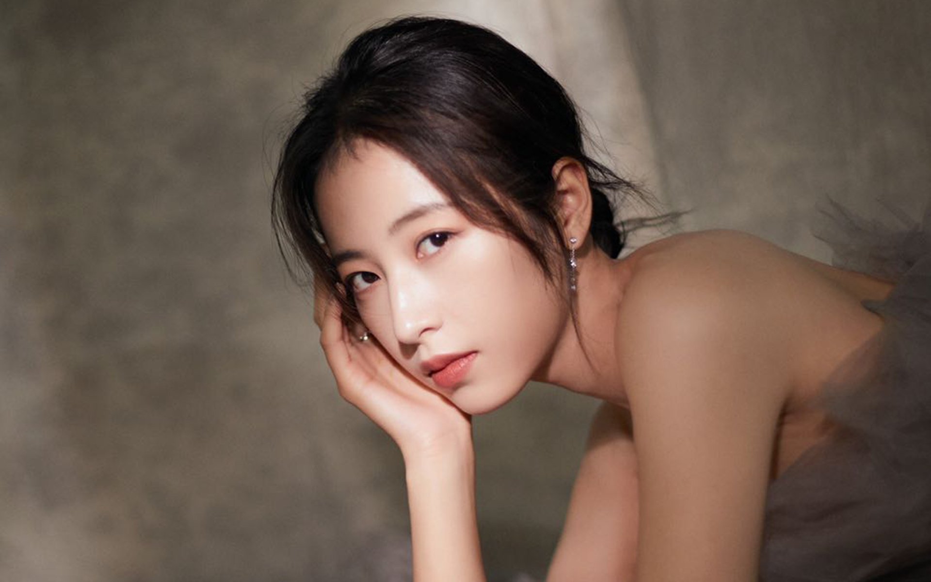 开云体育-梅西vsC罗再度交锋，谁能笑到最后，梅西vsc罗有哪些比赛视频