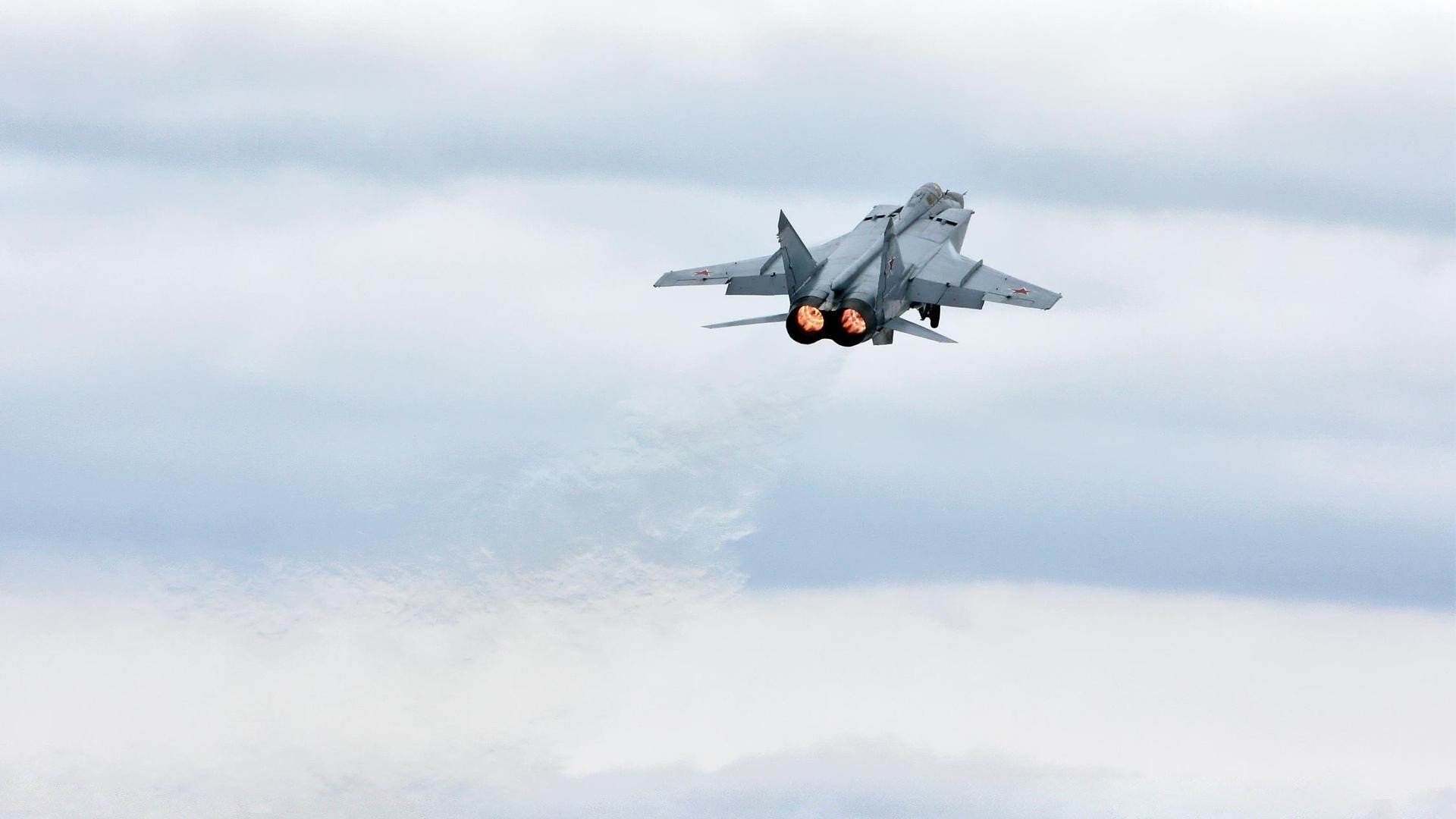 从英格兰男队到女队:橄榄球文化全面崛起,英格兰橄榄球联赛