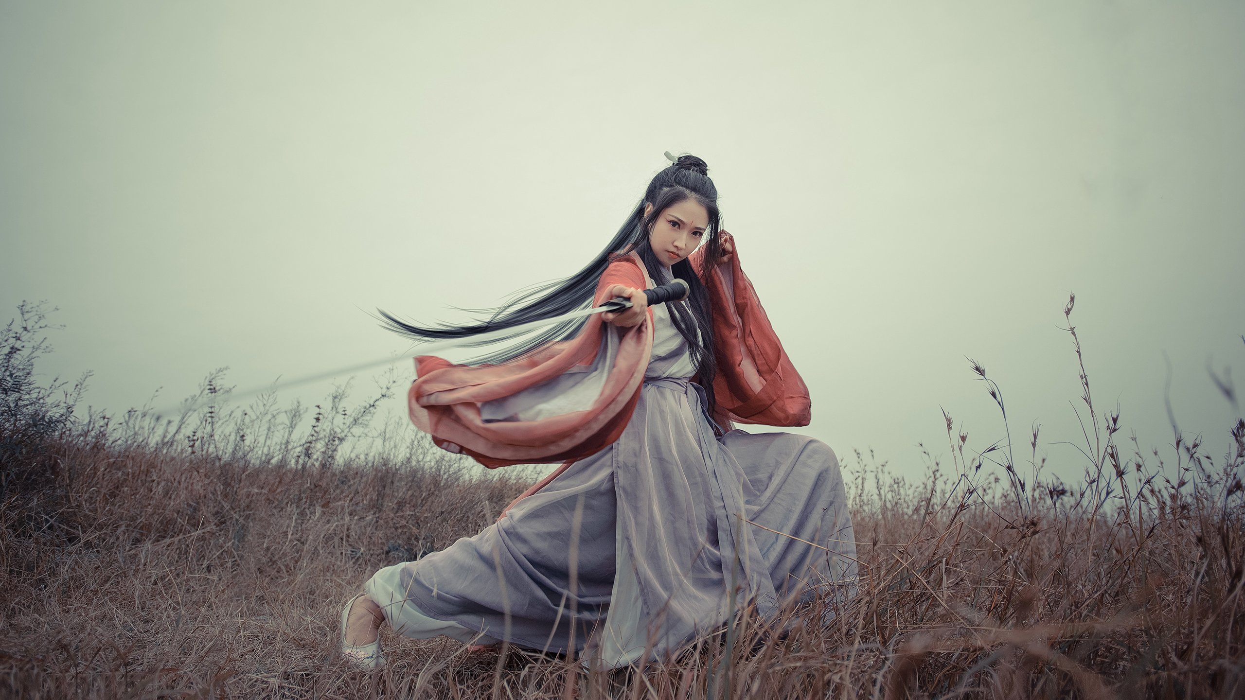 唐纳德·高尔在比赛中展现超凡个人能力,赢得观众赞誉,唐纳德 古尔德