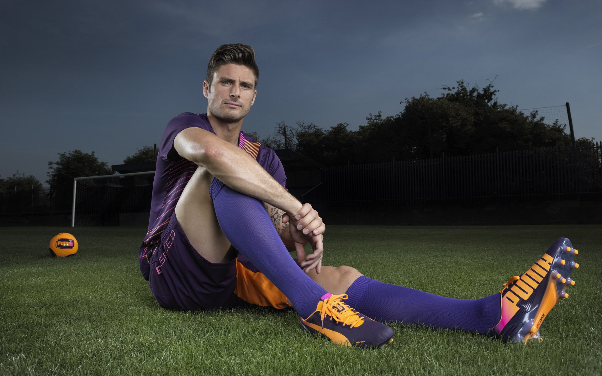 决赛气氛火爆，球迷激情四溢，决赛进球视频